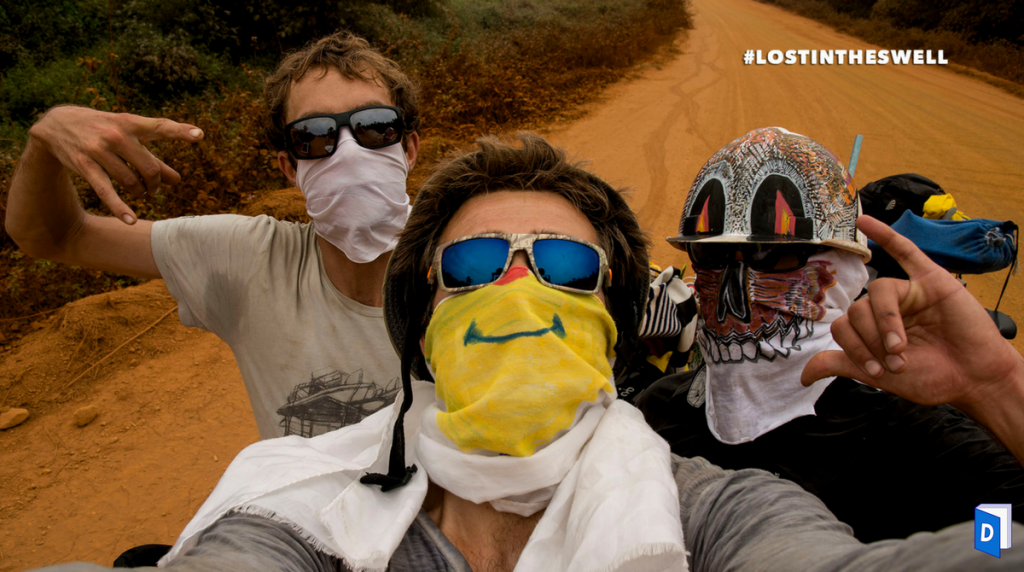 surf voyage aventure lost in the swell